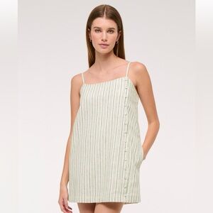 Abercrombie Linen Blend Button Skort